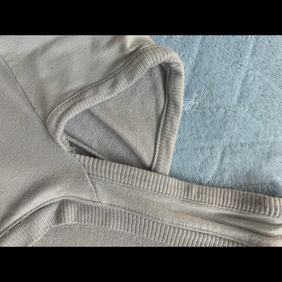 Light gray off the shoulder tunic - Picture 3 of 3